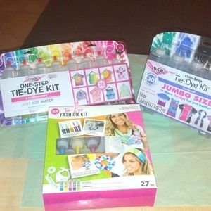 Tulip Tie-Dye Kit NIB